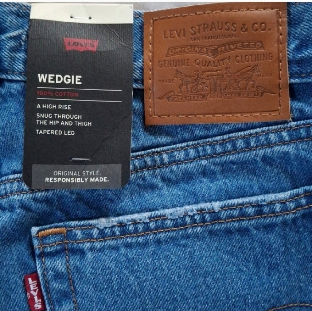 Levi's Wedgie Icon High Rise Athens Asleep Jeans  sz 27 - Picture 9 of 14